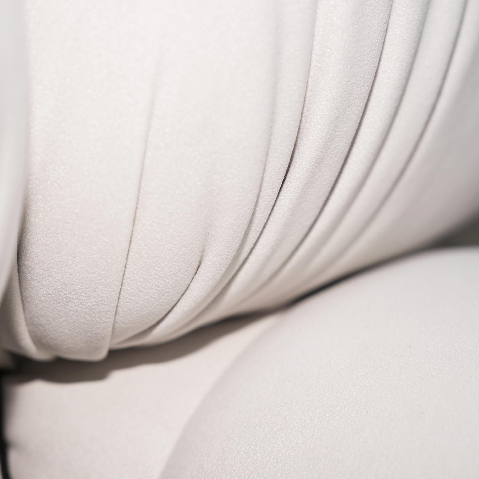 Sofa cloud (2 seater) velvet off-white